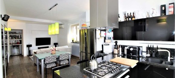 4غرفة فيلا في Bergamo, Italy رقم 191807 8