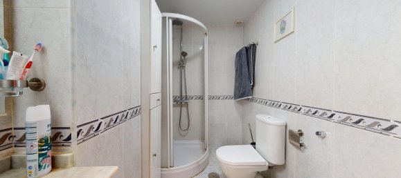 Apartamento T4 em Madrid, Spain N.º 172921 16