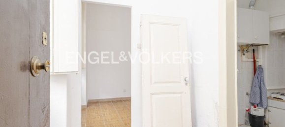 142m² Building in Lisbon, Portugal No. 104579 12