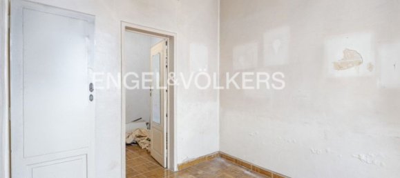 142m² Building in Lisbon, Portugal No. 104579 5