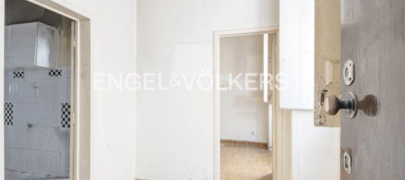 142m² Building in Lisbon, Portugal No. 104579 2