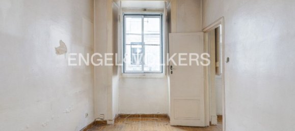 142m² Building in Lisbon, Portugal No. 104579 6