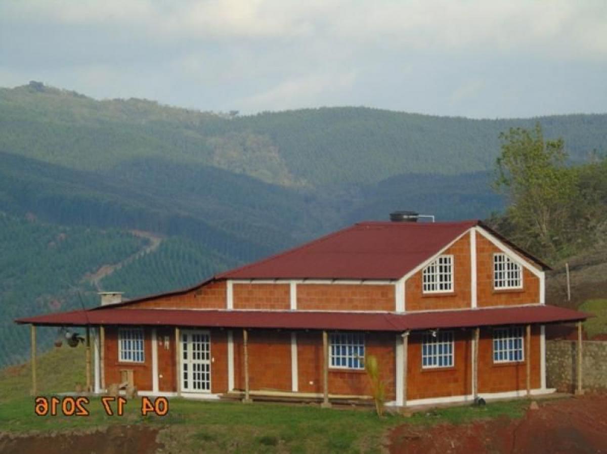 3 bedrooms House in Valle del Cauca, Colombia No. 8110