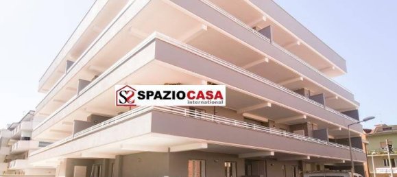 Квартира с 2 спальнями в Ладисполи, Италия № 11772 27