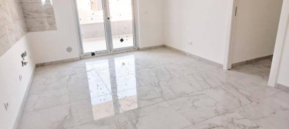 Квартира с 2 спальнями в Ладисполи, Италия № 11772 21