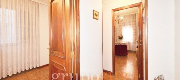 3 bedrooms Apartment in Valladolid, Spain No. 96170 21