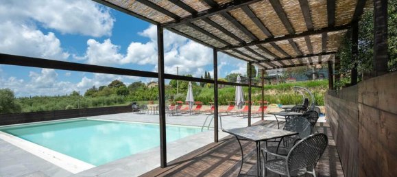 484m² Commercial property in Torrita di Siena, Italy No. 53542 6