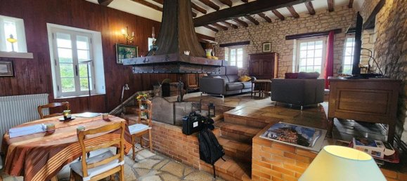 6 bedrooms House in Ciran, France No. 158815 4