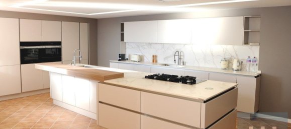 3 bedrooms House in Funchal, Portugal No. 141313 16