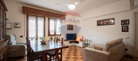 5 rooms Apartment in Concesio, Italy No. 4709 3
