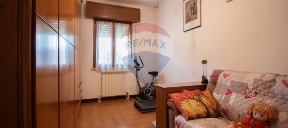 5 rooms Apartment in Concesio, Italy No. 4709 9