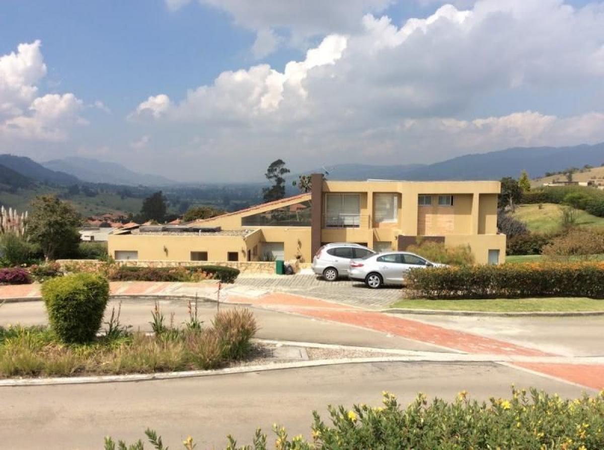Casa T4 em Cundinamarca, Colombia N.º 4358