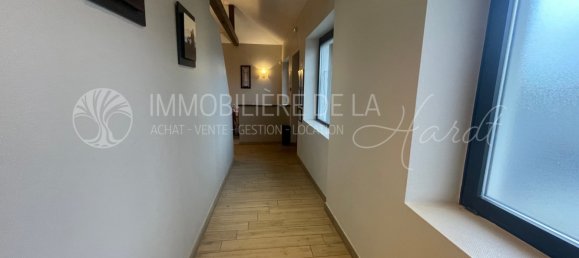 260m² Commercial property in Saint-Louis, France No. 252655 19