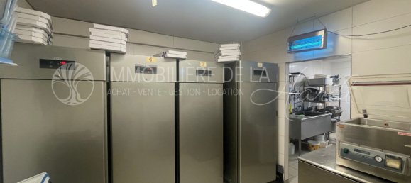 260m² Commercial property in Saint-Louis, France No. 252655 17