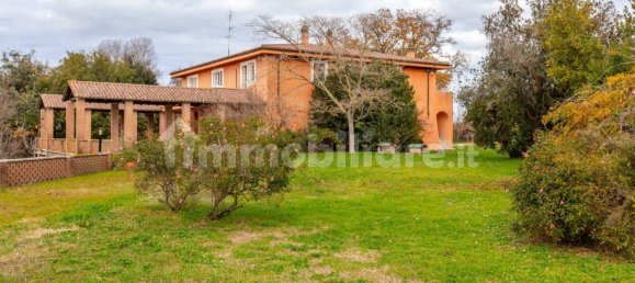 10 غرف نوم فيلا في Fiumicino, Italy رقم 365137 7