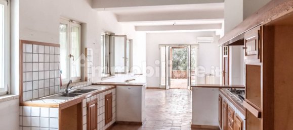 10 غرف نوم فيلا في Fiumicino, Italy رقم 365137 12