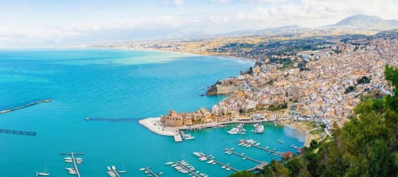 4 rooms House in Castellammare del Golfo, Italy No. 258717 17