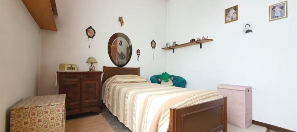 Квартира с 3 комнатами в Лекко, Италия № 223173 11