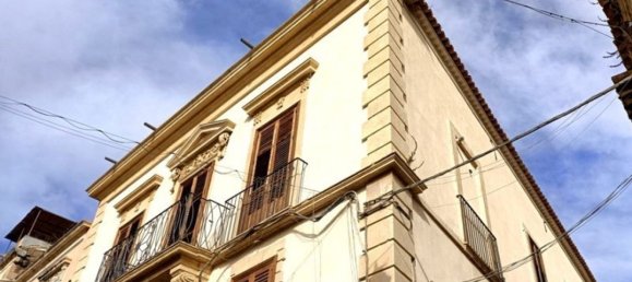 6 rooms Penthouse in Noto, Italy No. 83570 2