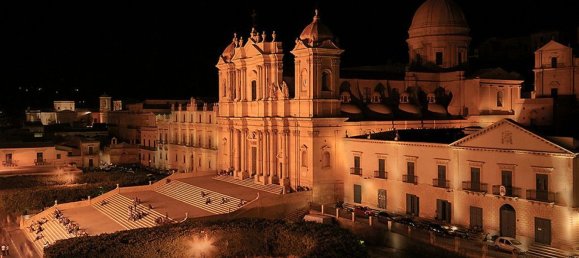 6 rooms Penthouse in Noto, Italy No. 83570 12