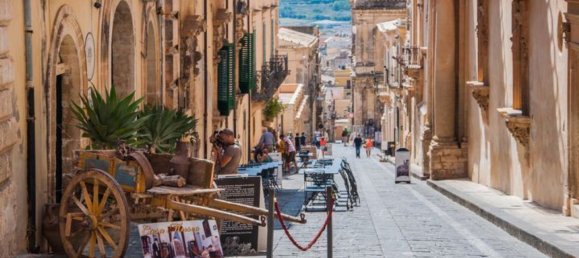 6 rooms Penthouse in Noto, Italy No. 83570 13