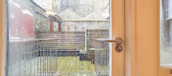  Apartment in West Yorkshire, United Kingdom No. 2302 12