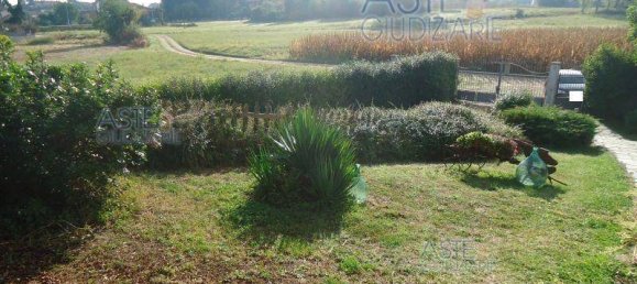 6 bedrooms Villa in Poirino, Italy No. 372961 8