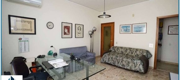 3 chambres Appartement à Messina, Italy No. 317702 7