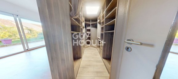 4 bedrooms House in Chateaudun, France No. 81658 10