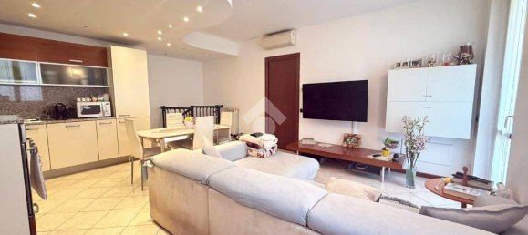 2 Schlafzimmer Wohnung in Canegrate, Italy, Nr. 378675 5