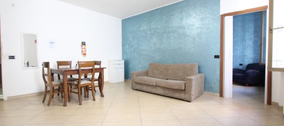 1 bedroom Apartment in Milan, Italy No. 360149 4