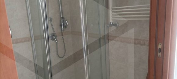 3 rooms Apartment in Bari, Italy No. 17226 12