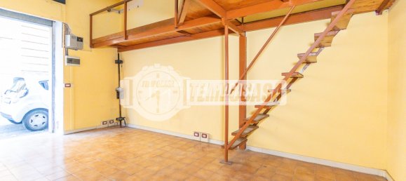 2 bedrooms Apartment in Rome, Italy No. 60974 9