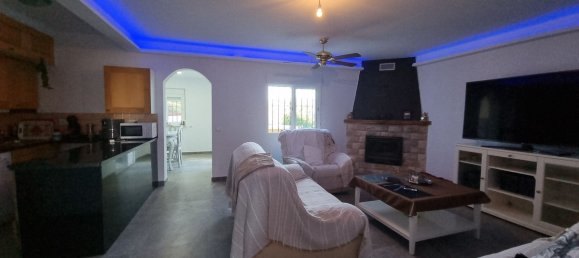 3 bedrooms House in Manilva, Spain No. 261143 8