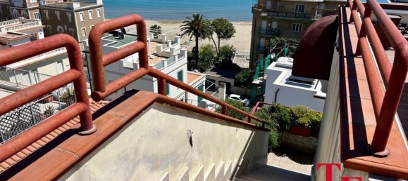 3-salle Penthouse à Anzio, Italy No. 48564 40