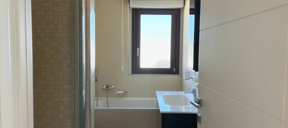 3-salle Penthouse à Anzio, Italy No. 48564 50