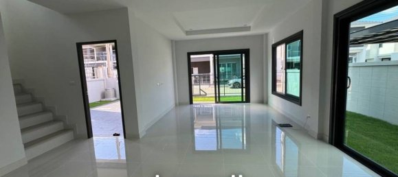 Café/restaurante de 4 dormitorios en Ko Kaeo, Thailand No. 24896 2