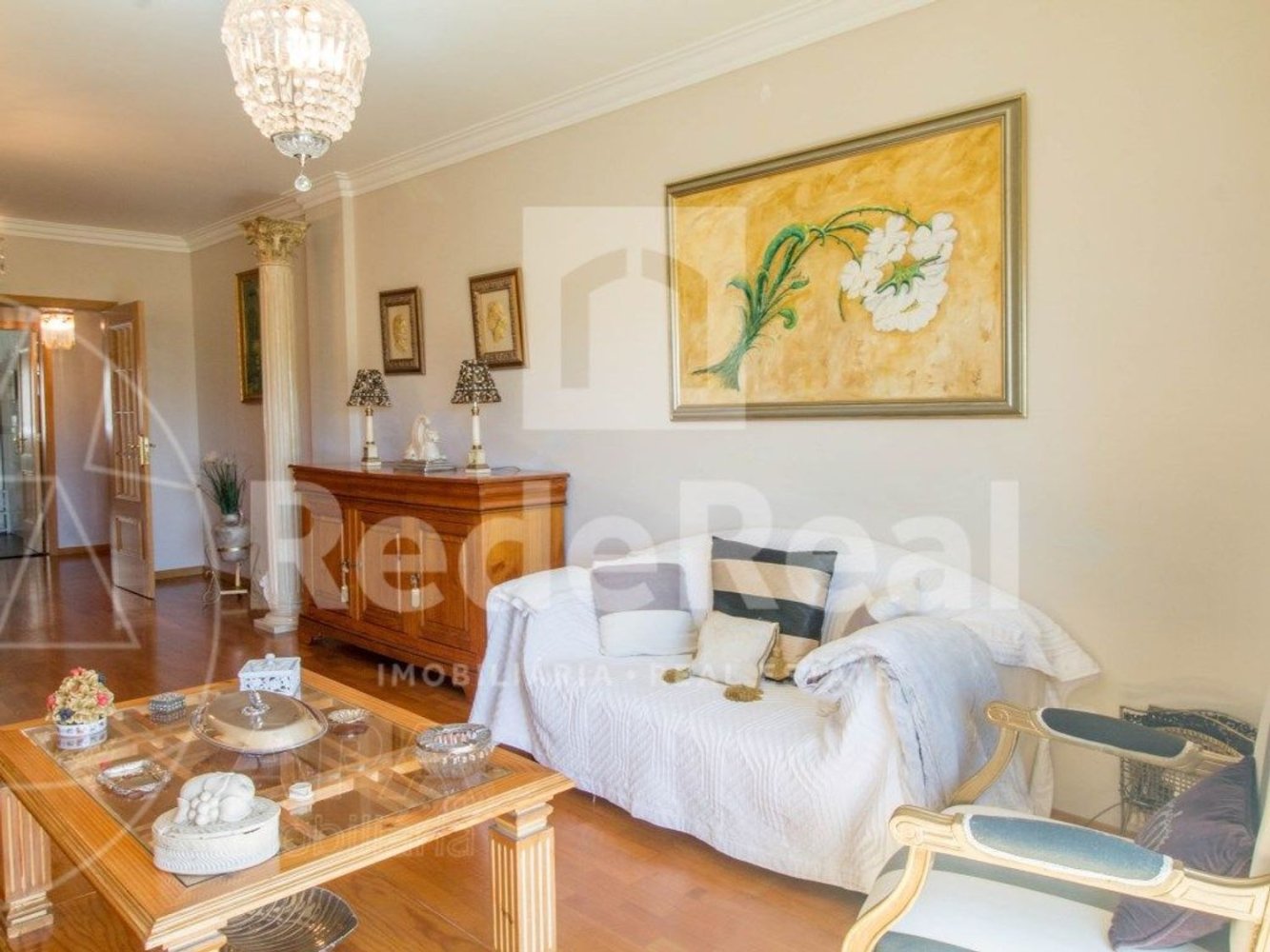 Квартира с 4 спальнями в Фару, Португалия № 90029