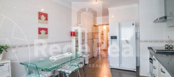 Квартира с 4 спальнями в Фару, Португалия № 90029 14