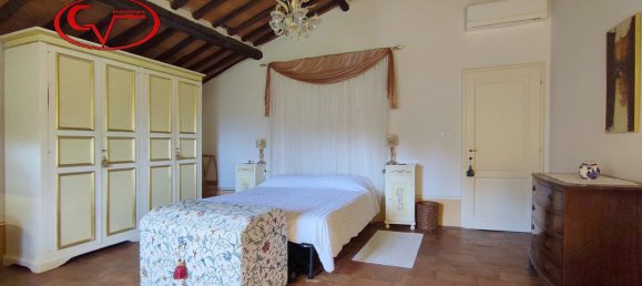 13 rooms House in Montevarchi, Italy No. 232675 23