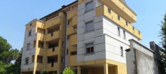 2 rooms Apartment in Legnano, Italy No. 121031 2
