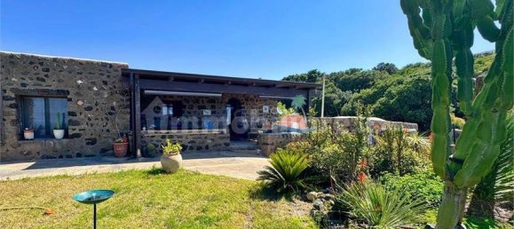 Дом с 2 спальнями в Пантеллерия, Италия № 352076 26