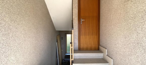 Casa de 5 habitaciónes en Alba, Italy No. 79667 10