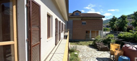 Casa de 5 habitaciónes en Alba, Italy No. 79667 15