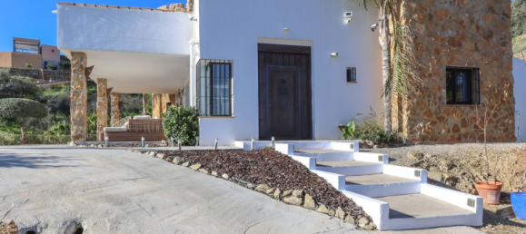 4 bedrooms Villa in Malaga, Spain No. 186071 24
