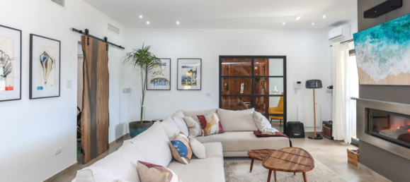 4 bedrooms Villa in Malaga, Spain No. 186071 14