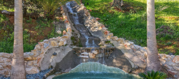 4 bedrooms Villa in Malaga, Spain No. 186071 7