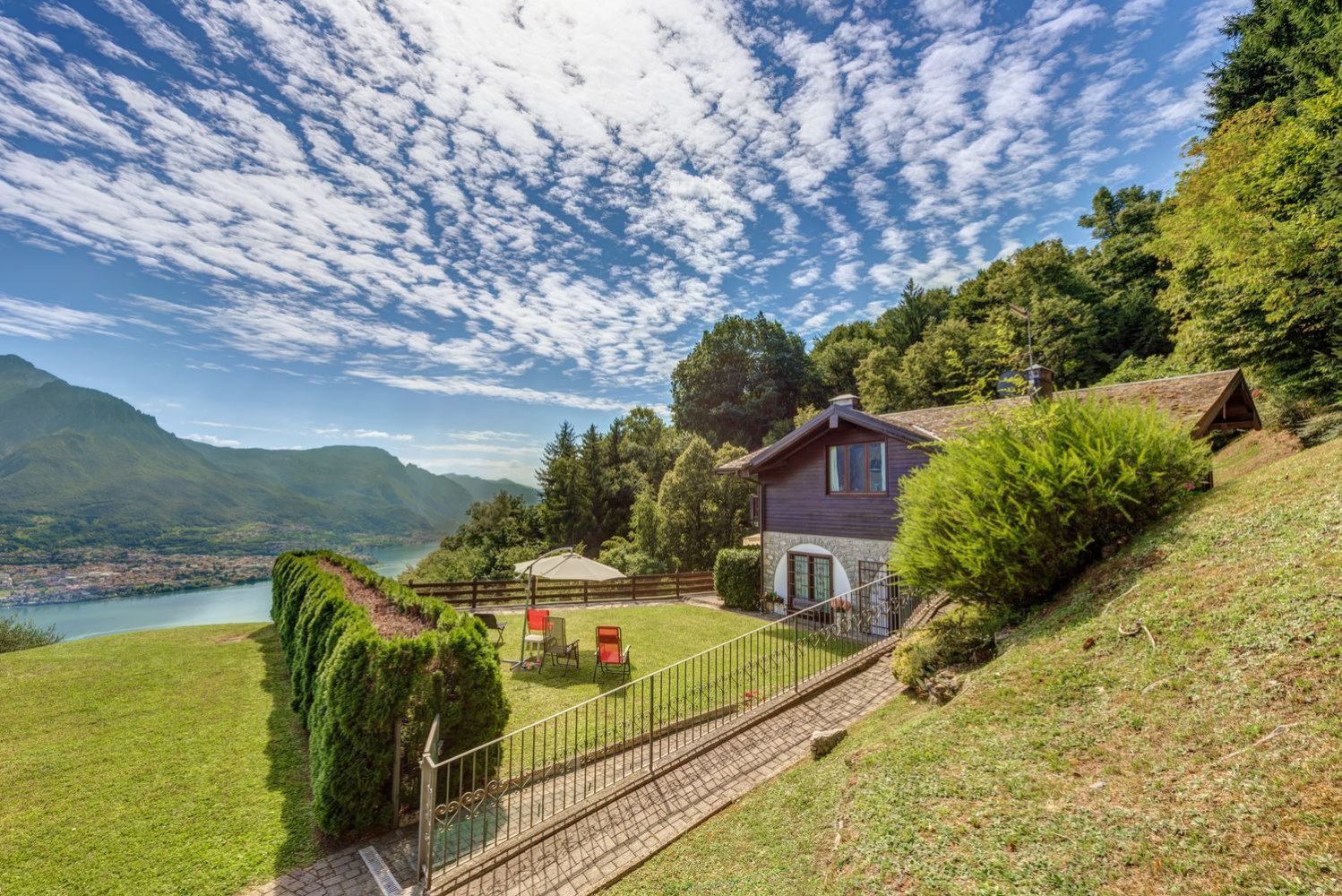 Квартира с 3 комнатами в Белладжо, Италия № 305451