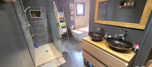 5 bedrooms House in Lesdain, France No. 269993 7