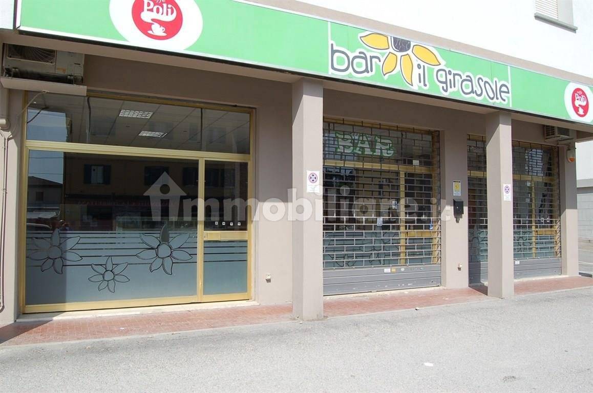 2 rooms Commercial property in Casalecchio di Reno, Italy No. 336693